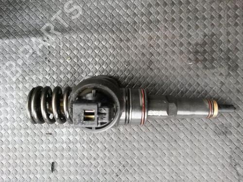 Injector VW POLO IV (9N_, 9A_) 1.9 TDI | BP15704547M100