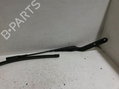 Used Front windshield wiper arm BMW 1 (E81) 116 d (116 hp) 30280245