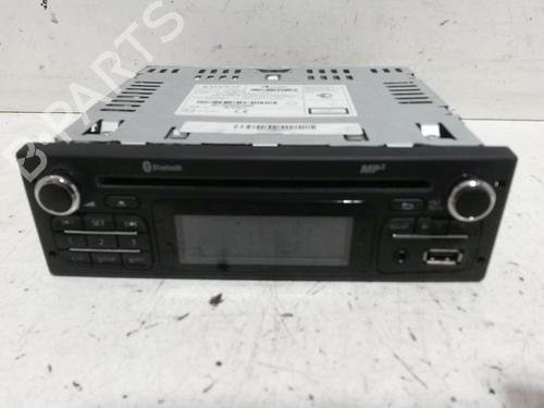 Used Radio RENAULT KANGOO / GRAND KANGOO II (KW0/1_) 1.5 dCi 90 (KW05, KW08, KW0G, KW11) (90 hp) 27287305