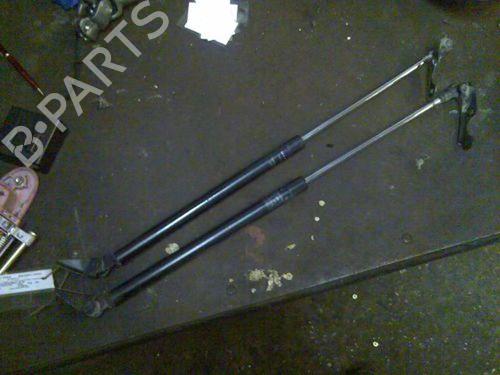 Used Tailgate lift support TOYOTA YARIS (_P1_) 1.0 (SCP10_, SCP10R) (68 hp) 15693273