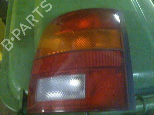 Used Right taillight NISSAN MICRA II (K11) 1.0 i 16V (54 hp) 15694562