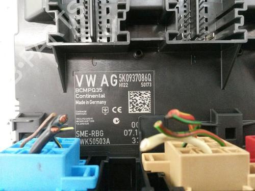 Fuse box VW TOURAN (1T3) 1.6 TDI | BP24168223E1 