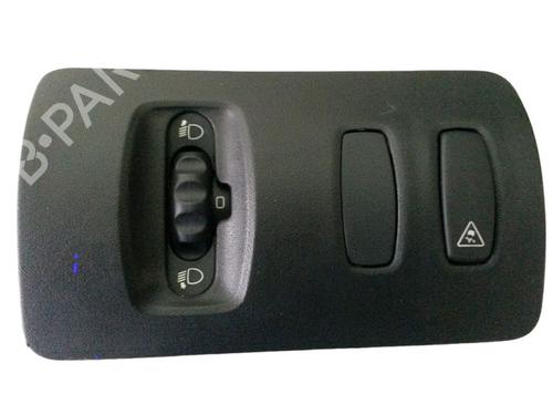 Used Switch RENAULT CLIO III (BR0/1, CR0/1) 1.2 16V (BR02, BR0J, BR11, CR02, CR0J, CR11) (75 hp) 15709401