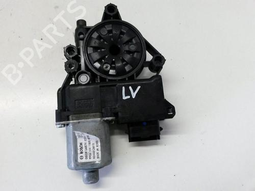Rudehejsemotor forskærm venstre HYUNDAI i20 II (GB, IB) 1.2 (84 hp) 17100148