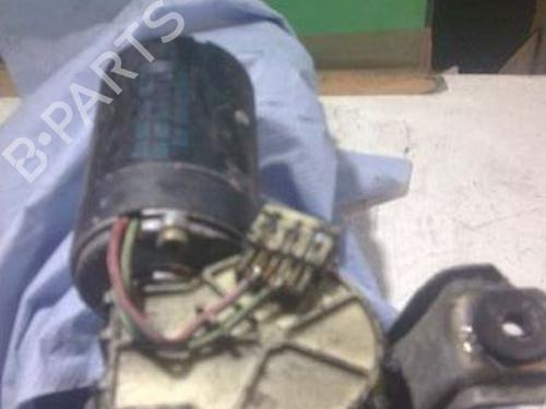 Essuie-glace moteur avant VW JETTA II (19E, 1G2, 165) 1.6 (75 hp) 15693392