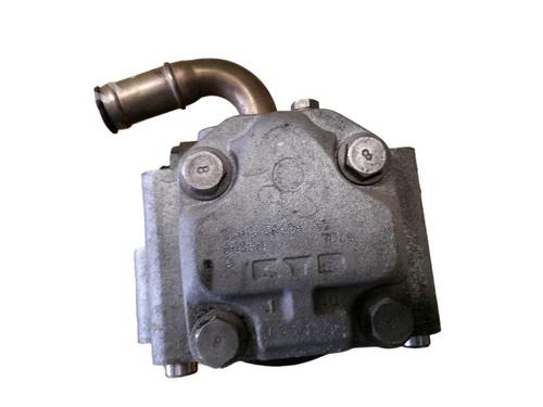 Used Steering pump FORD FIESTA V (JH_, JD_) 1.3 (69 hp) 15707836