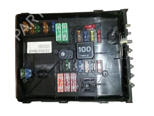 Used Fuse box VW GOLF PLUS V (5M1, 521) 1.9 TDI (105 hp) 15702936