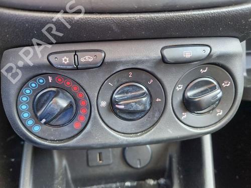 climate-control-opel-corsa-e-x15-2014-33051174 main image