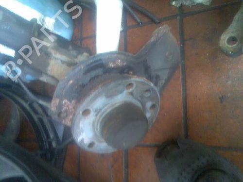 Used Left front steering knuckle OPEL OMEGA B Estate (V94) 2.0 16V (F35, M35, P35) (136 hp) 15695301