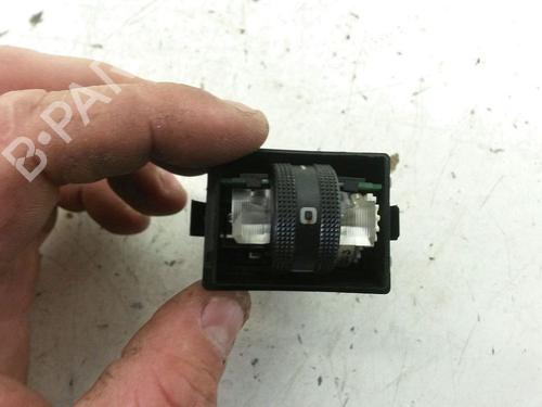 Switch AUDI A4 B5 Avant (8D5) 1.8 | BP27092317I30 