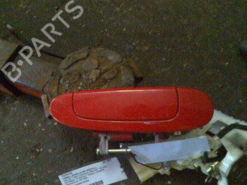 Høyre bak utvendig håndtak TOYOTA YARIS (_P1_) 1.0 (SCP10_, SCP10R) (68 hp) 15694130