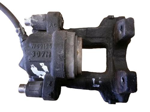 Used Left front brake caliper BMW 1 (F20) 116 d (116 hp) 15705685