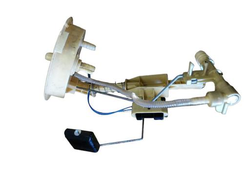 Używane Pompa paliwa BMW 1 (E87) 116 d (116 hp) 15709518