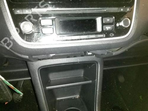 Radio VW UP! (121, 122, BL1, BL2, BL3, 123) 1.0 | BP15701423E6 