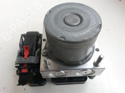 Used ABS pump SKODA FABIA III (NJ3) 1.0 TSI (95 hp) 18127547