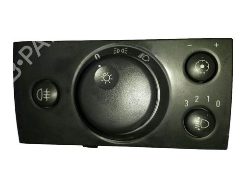 Used Headlight switch OPEL VECTRA C Estate (Z02) 2.2 direct (F35) (155 hp) 15702402