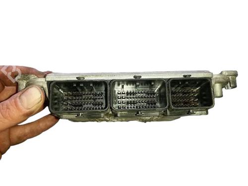 Used Engine control unit (ECU) RENAULT SCÉNIC I MPV (JA0/1_, FA0_) 1.9 dCi (JA05, JA1F) (102 hp) 15703026