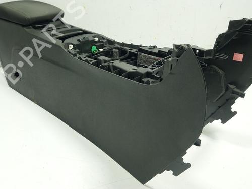Used Armrest / Center console PEUGEOT 308 II (LB_, LP_, LW_, LH_, L3_) 1.6 BlueHDi 120 (120 hp) 26943548