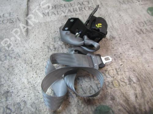 Used Rear center seatbelt KIA SORENTO I (JC) 2.5 CRDi 4WD (140 hp) 8740396