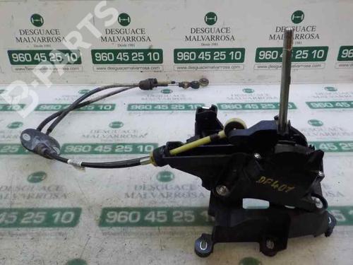 Used Manual gearbox selector Manual gearbox selector FORD FOCUS III 1.0 EcoBoost (125 hp) 7412449 7412449