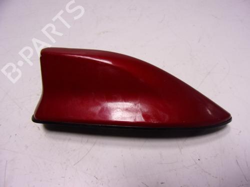 Antenne/Halterung für TOYOTA YARIS (_P21_, _PA1_, _PH1_) 1.5 Hybrid (MXPH11) (92 hp) 15887666