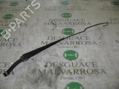 Used Front windshield wiper arm Front windshield wiper arm 3740431 3740431