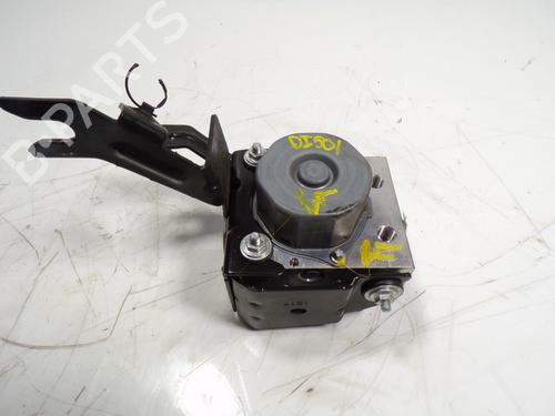 ABS Bremseaggregat DACIA SANDERO II TCe 90 (B8M1, B8MA, B8AC) (90 hp) 9395771