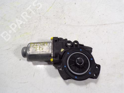 Used Right rear window motor KIA SPORTAGE III (SL) 1.7 CRDi (116 hp) 9222283