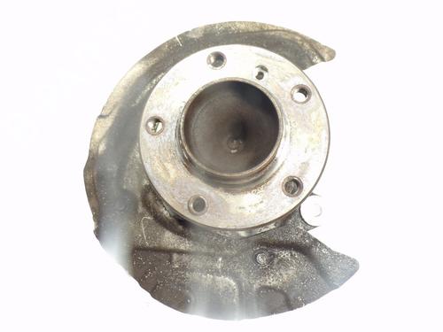 Used Left front steering knuckle BMW 1 (E87) 118 d (143 hp) 13302542