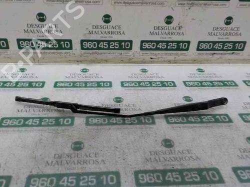 Used Front windshield wiper arm SEAT IBIZA IV SC (6J1, 6P5) 1.2 (70 hp) 4720363