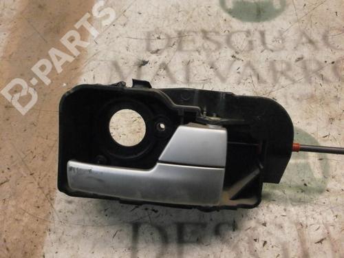 Used Rear right interior door handle Rear right interior door handle FORD MONDEO III (B5Y) 2.0 16V TDDi / TDCi (115 hp) 3738229 3738229