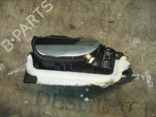 Used Rear right interior door handle Rear right interior door handle PEUGEOT 307 Break (3E) 1.6 16V (109 hp) 3770690 3770690