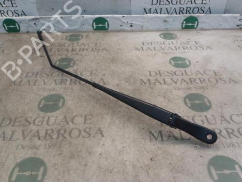 Used Front windshield wiper arm Front windshield wiper arm 3795500 3795500