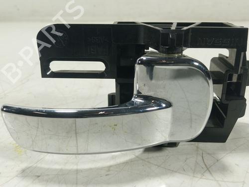 Højre fortil invendig håndtag NISSAN QASHQAI I (J10, NJ10) 2.0 dCi (150 hp) 32103464