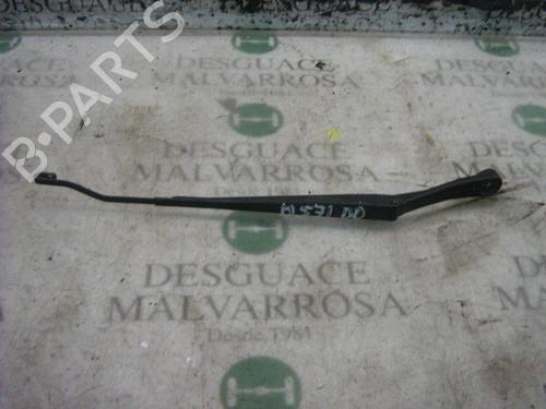Used Front windshield wiper arm NISSAN ALMERA I (N15) 2.0 D (75 hp) 3783298