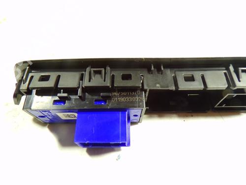 Switch PEUGEOT 208 I (CA_, CC_) 1.6 BlueHDi 100 | BP8142032I30