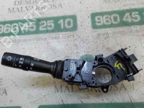 Used Headlight switch KIA RIO III (UB) [2011-2017]  5652532