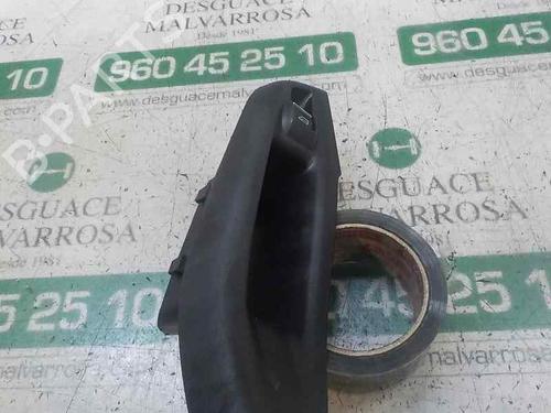 Used Right rear window switch FORD FOCUS III 1.6 TDCi (115 hp) 4880113