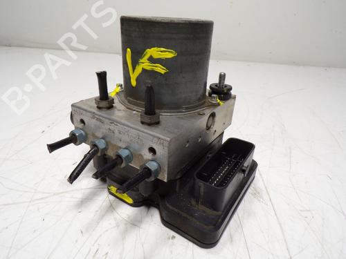 Used ABS pump MERCEDES-BENZ VITO Van (W447) 114 CDI (447.601, 447.603, 447.605) (136 hp) 12425932