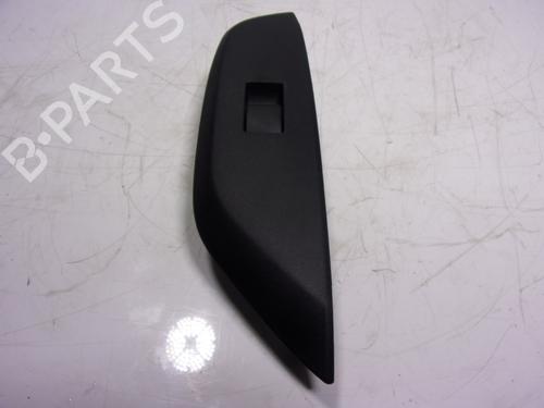 Right front window switch TOYOTA YARIS (_P21_, _PA1_, _PH1_) 1.5 Hybrid (MXPH11) 3561H361D