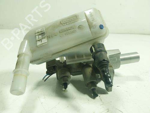 Used Brake master cylinder Brake master cylinder FORD TOURNEO COURIER B460 MPV 1.0 EcoBoost (100 hp) 16871165 16871165