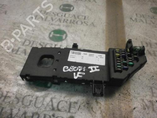 Used Fuse box Fuse box OPEL VECTRA C (Z02) 2.0 DTI 16V (F69) (101 hp) 3788585 3788585