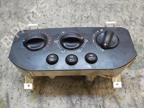 Used Climate control Climate control RENAULT CLIO II (BB_, CB_) 1.2 (BB0A, BB0F, BB10, BB1K, BB28, BB2D, BB2H, CB0A,... (58 hp) 3850218 3850218