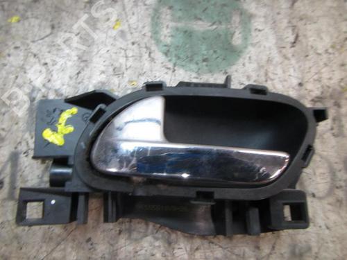 Used Front left interior door handle CITROËN C4 Grand Picasso I (UA_) 2.0 HDi 138 (136 hp) 4004976