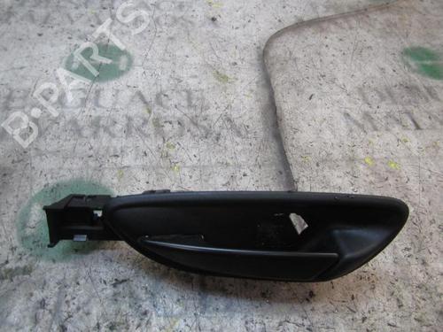 Used Rear left interior door handle Rear left interior door handle FIAT BRAVO II (198_) 1.9 D Multijet (198AXB1A) (120 hp) 3843014 3843014