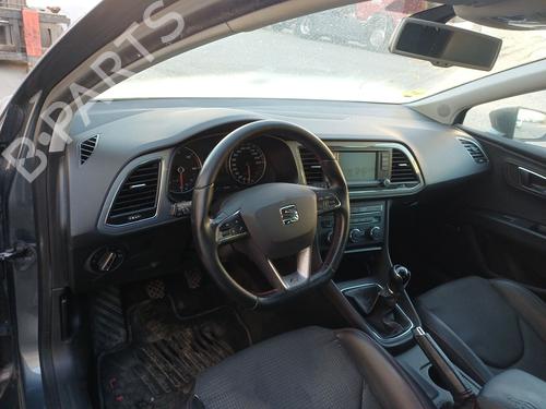 Dashboard SEAT LEON (5F1) 2.0 TDI | BP34433255C46  - Image 14