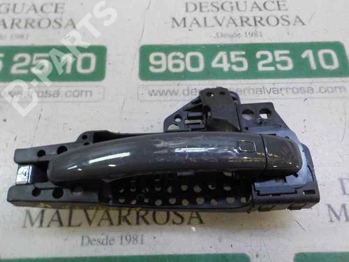 Used Rear right exterior door handle Rear right exterior door handle AUDI A1 Sportback (8XA, 8XF) 1.0 TFSI (95 hp) 5652550 5652550