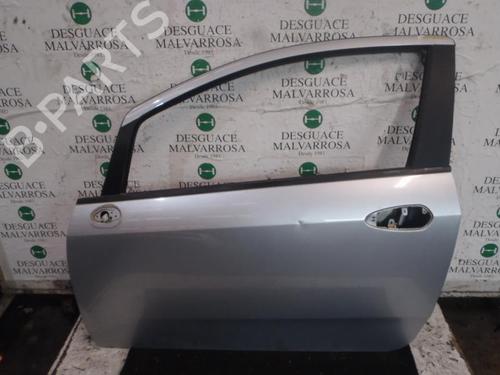 Used Left front door FIAT GRANDE PUNTO (199_) 1.3 D Multijet (199.AXD11, 199.AXD1A, 199.AXD1B,... (90 hp) 3821716