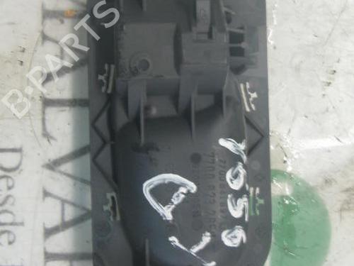 Used Rear right interior door handle Rear right interior door handle 3789749 3789749