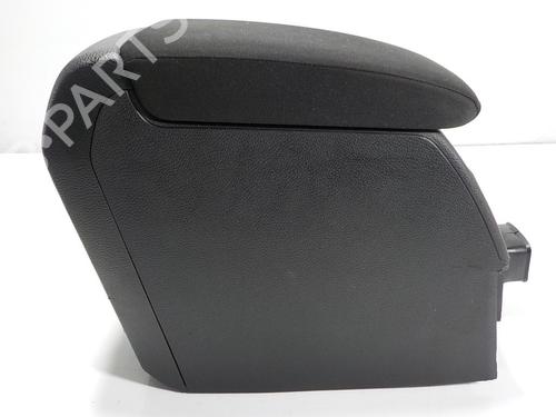 Used Armrest / Center console VW GOLF VI (5K1) 1.4 TSI (122 hp) 13920791